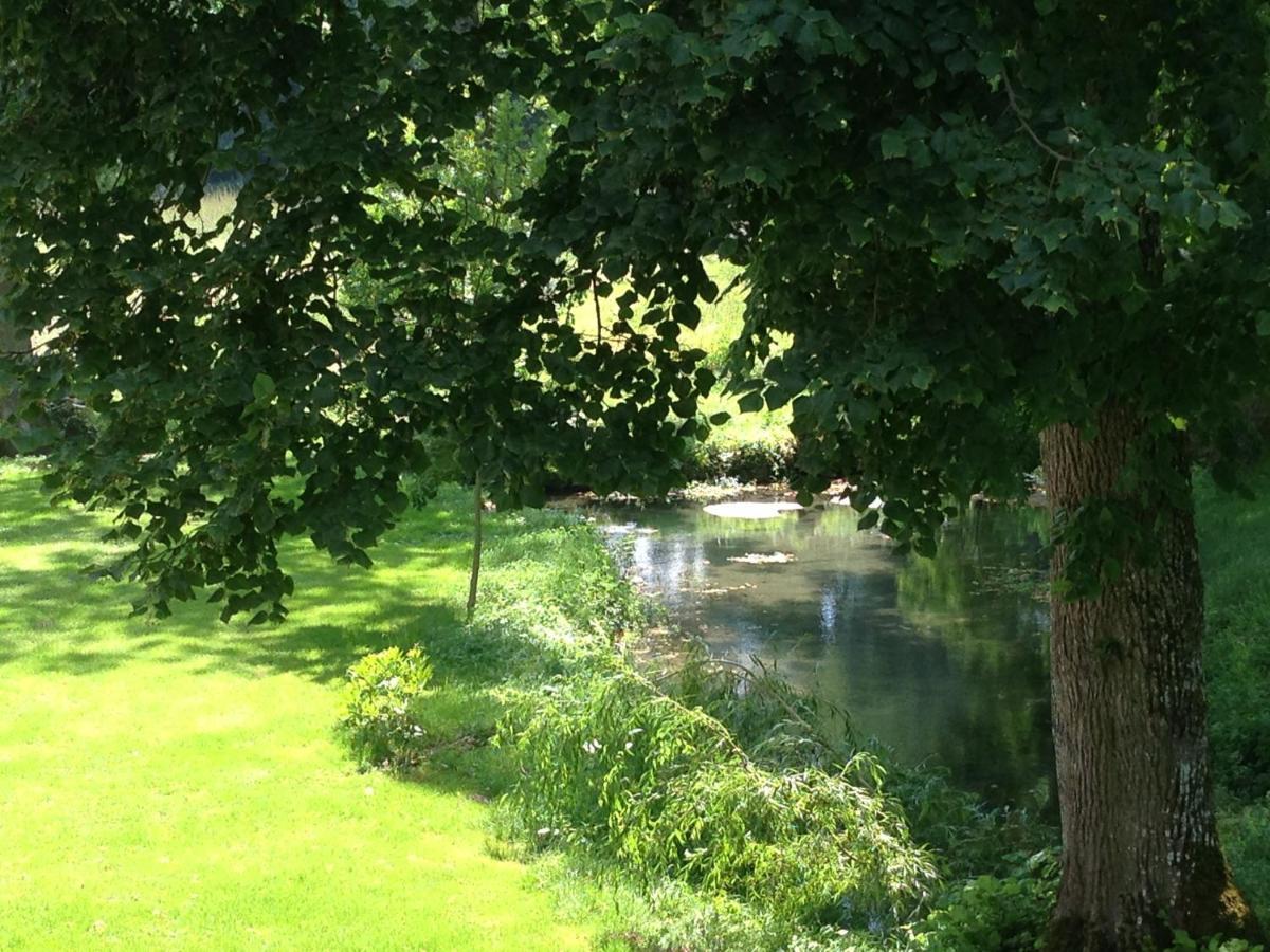 Bed and Breakfast Le Parc Des Aubiers Brion  Esterno foto